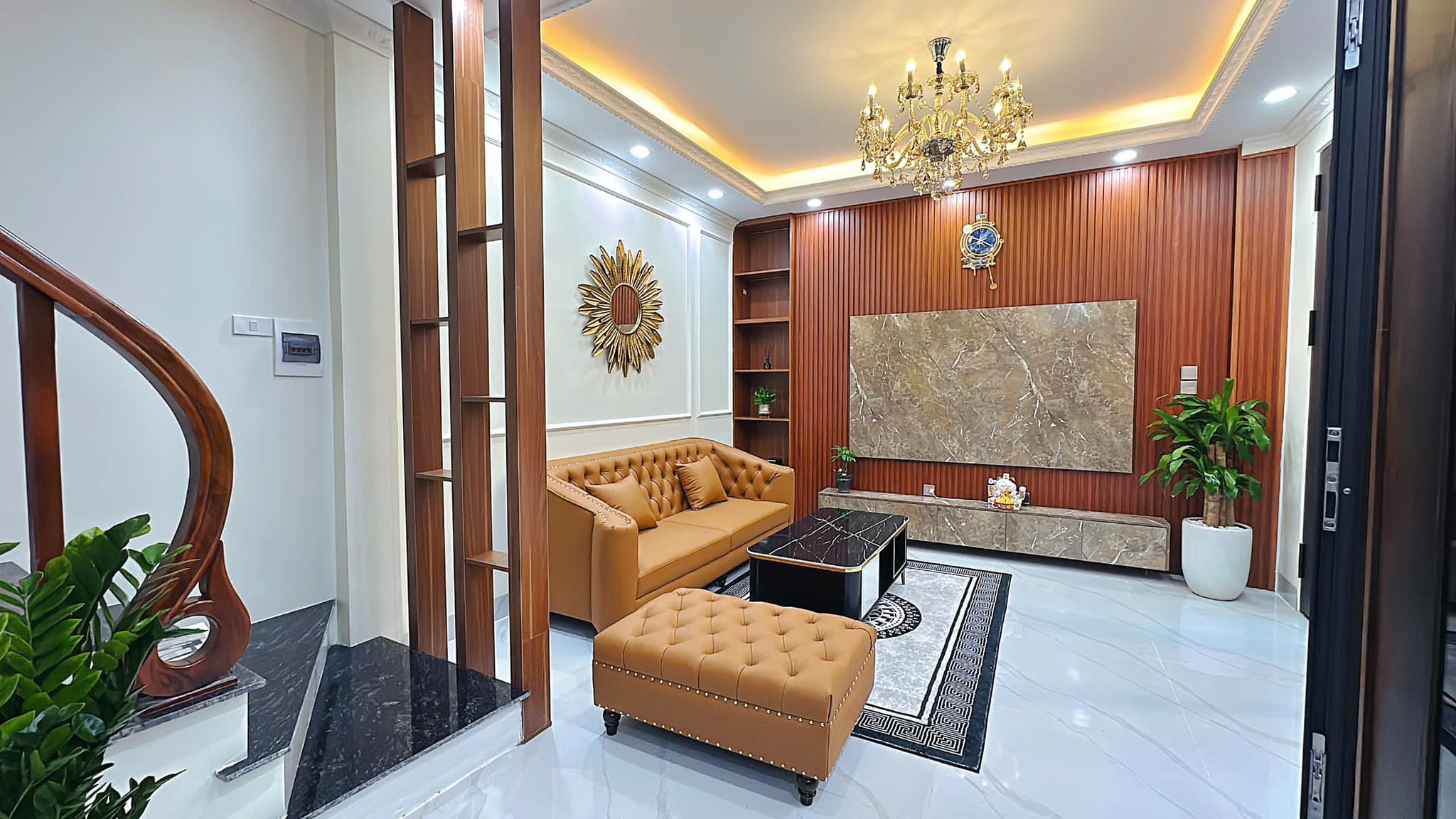 BÁN NHÀ BÁT KHỐI TƯ ĐÌNH 35M2 5 TẦNG, Ô TÔ ĐỖ CỔNG, THÔNG SỐ SIÊU XINH 6.X TỶ - Ảnh 1