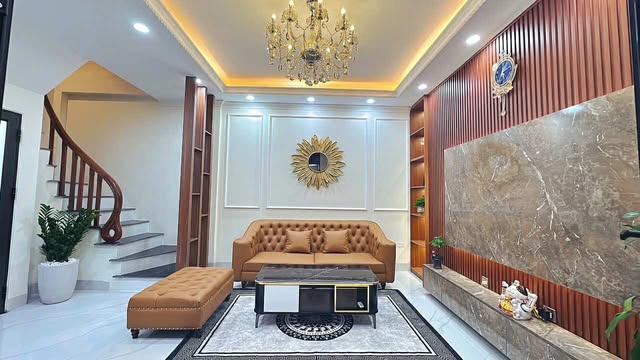 BÁN NHÀ BÁT KHỐI TƯ ĐÌNH 35M2 5 TẦNG, Ô TÔ ĐỖ CỔNG, THÔNG SỐ SIÊU XINH 6.X TỶ - Ảnh chính