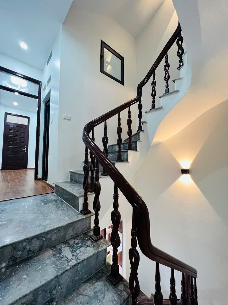 Nhà đẹp Tô Hiệu 40m 8.65 tỷ ở ngay, tiện ích ngập tràn - Ảnh chính
