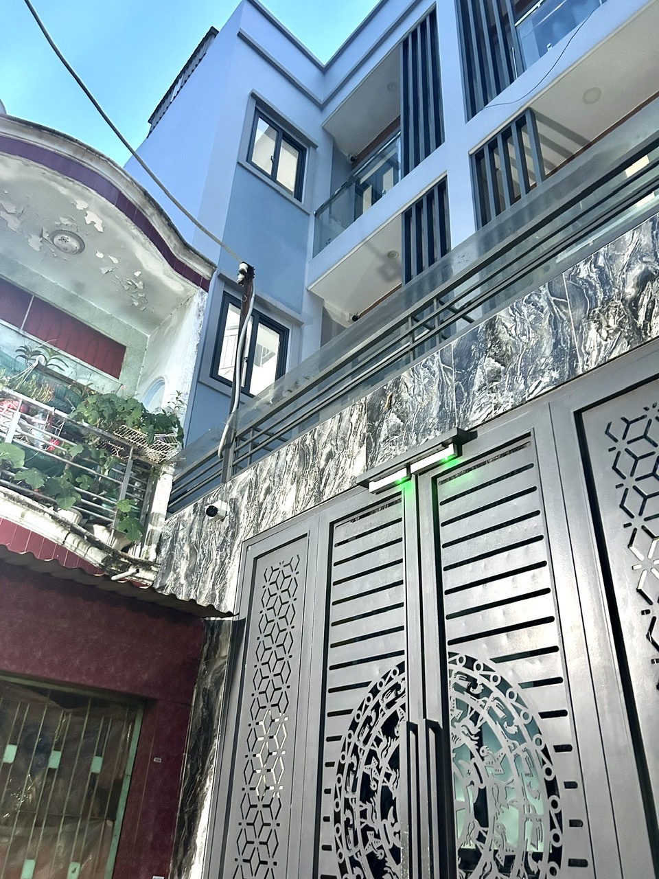 BÁN NHÀ CÓ DT KHỦNG- LÀM CHDV - THÍCH HỢP VỪA Ở VỪA KINH DOANH-ĐƯỜNG ĐOÀN VĂN BƠ- THÔNG RA XÓM - Ảnh 1