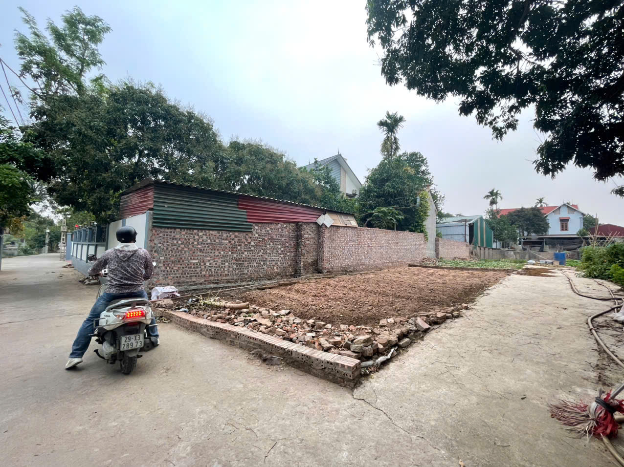 Nhỉnh 1 tỷ, sở hữu 40m Phúc Thọ, gần hồ điều hòa, dân cư đông đúc. Sẵn sổ giao dịch - Ảnh chính