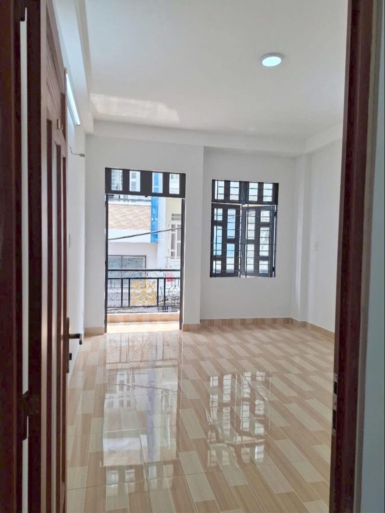 NHÀ MỚI Ở NGAY GIÁ CHỈ NHỈNH 4 TỶ - HẺM 6M – TRUNG TÂM BÌNH TÂN GIÁP TÂN PHÚ - Ảnh 2