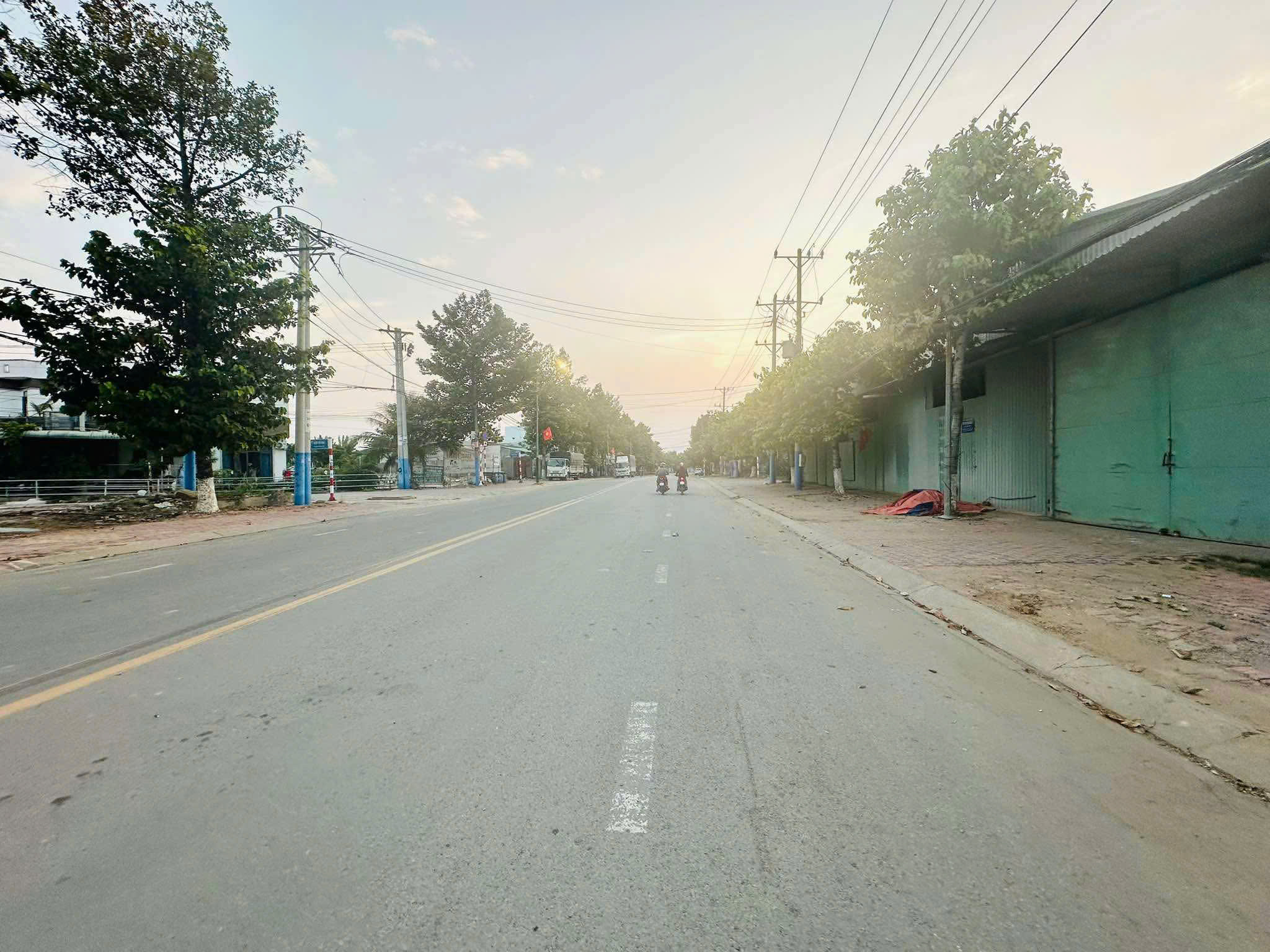 Bán nhà MẶT TIỀN kinh doanh Dĩ An (TPHCM),gần Nguyễn Thị Minh Khai,giá rẻ - Ảnh 3