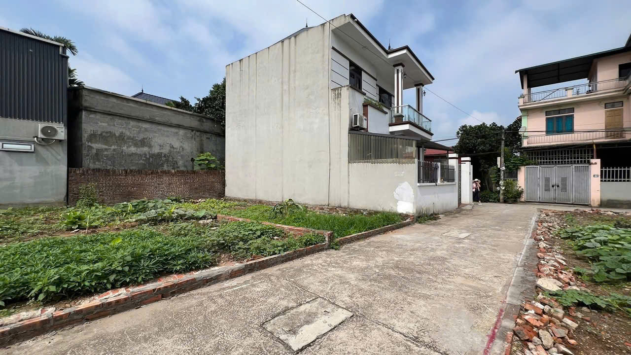 BÁN GẤP 46,8M PHÚC HÒA, PHÚC THỌ. Ô TÔ THÔNG. TC NHỈNH 2 TỶ XÍU - Ảnh 1