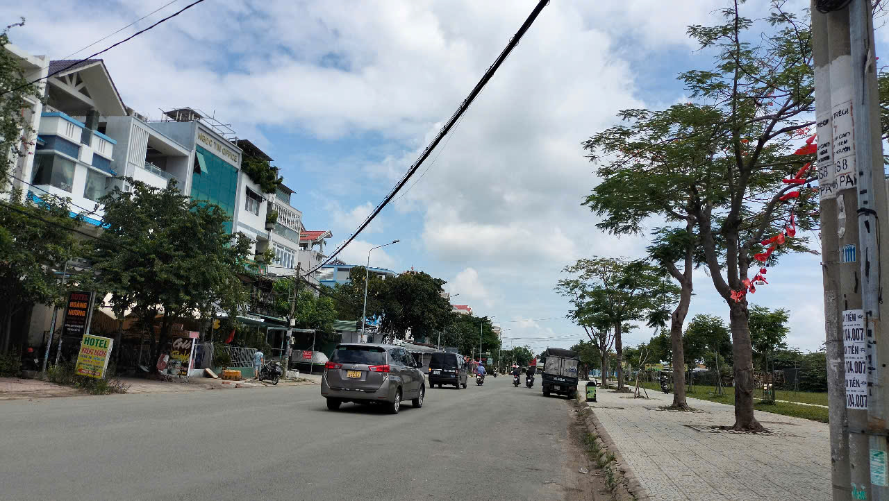 Siêu Phẩm mặt tiền Đ số khu dân cư Vĩnh Lộc đối diện công viên Hồ Trái Tim 114m2,4 Tầng 16 tỷ - Ảnh 1