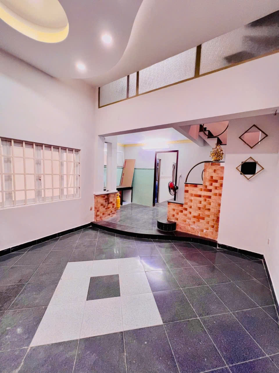 Bán Gấp nhà Tây Thạnh Tân Phú gần trường đại học công thương 56m2 ,2Tầng Nhỉnh 5 tỷ - Ảnh 2