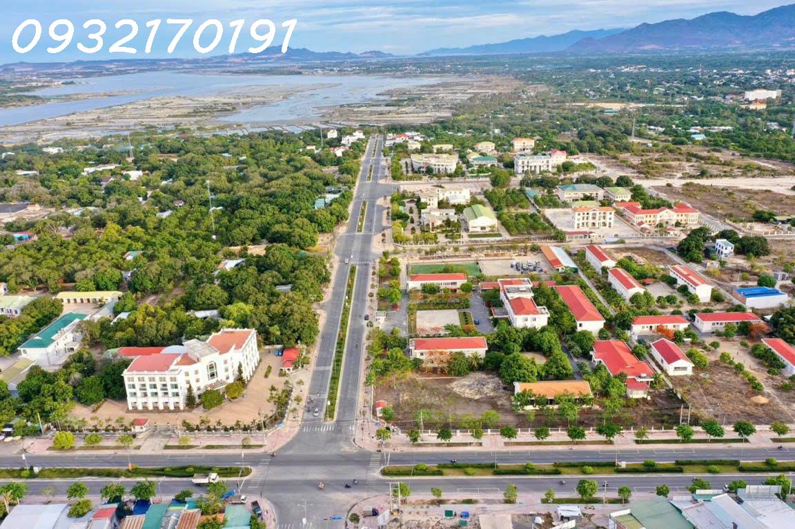 Chuyên Đất Cam Lâm-Bán Đất đường ĐINH TIÊN HOÀNG-giá cực tốt- trục đường chính kết nối ra sân bay - Ảnh chính