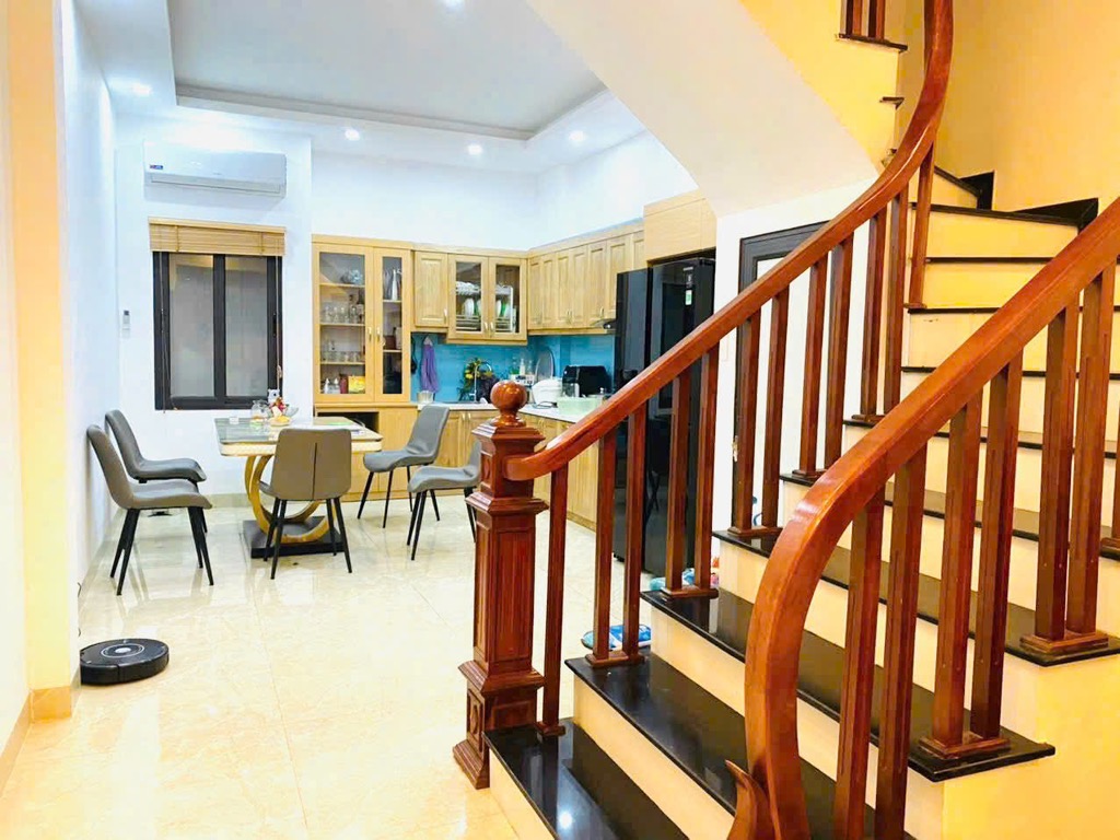 Bán nhà Định Công Thượng, Hoàng Mai, gần phố, full nội thất, 41m2, 8.4 tỷ - Ảnh 1