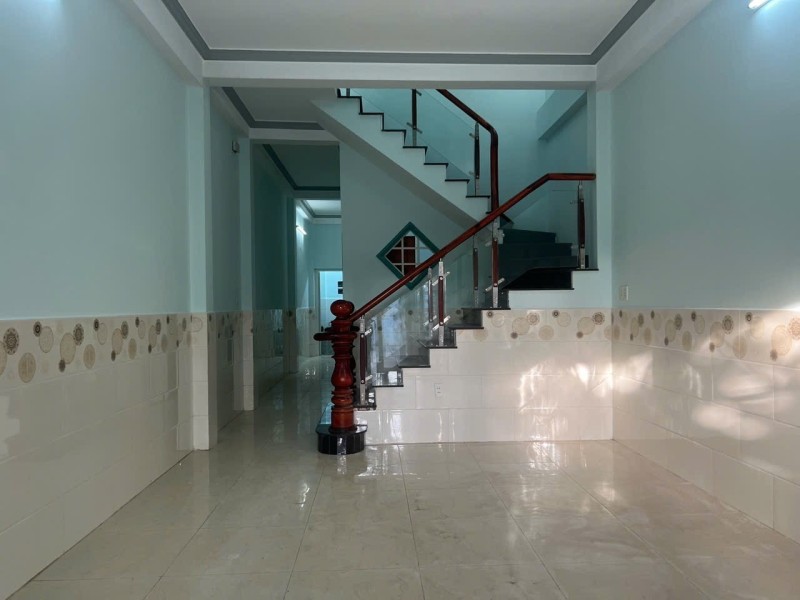 Bán nhà 2 Tầng Đông Hòa,SHR đường xe hơi,gần chợ Dĩ An,giá tốt - Ảnh 1