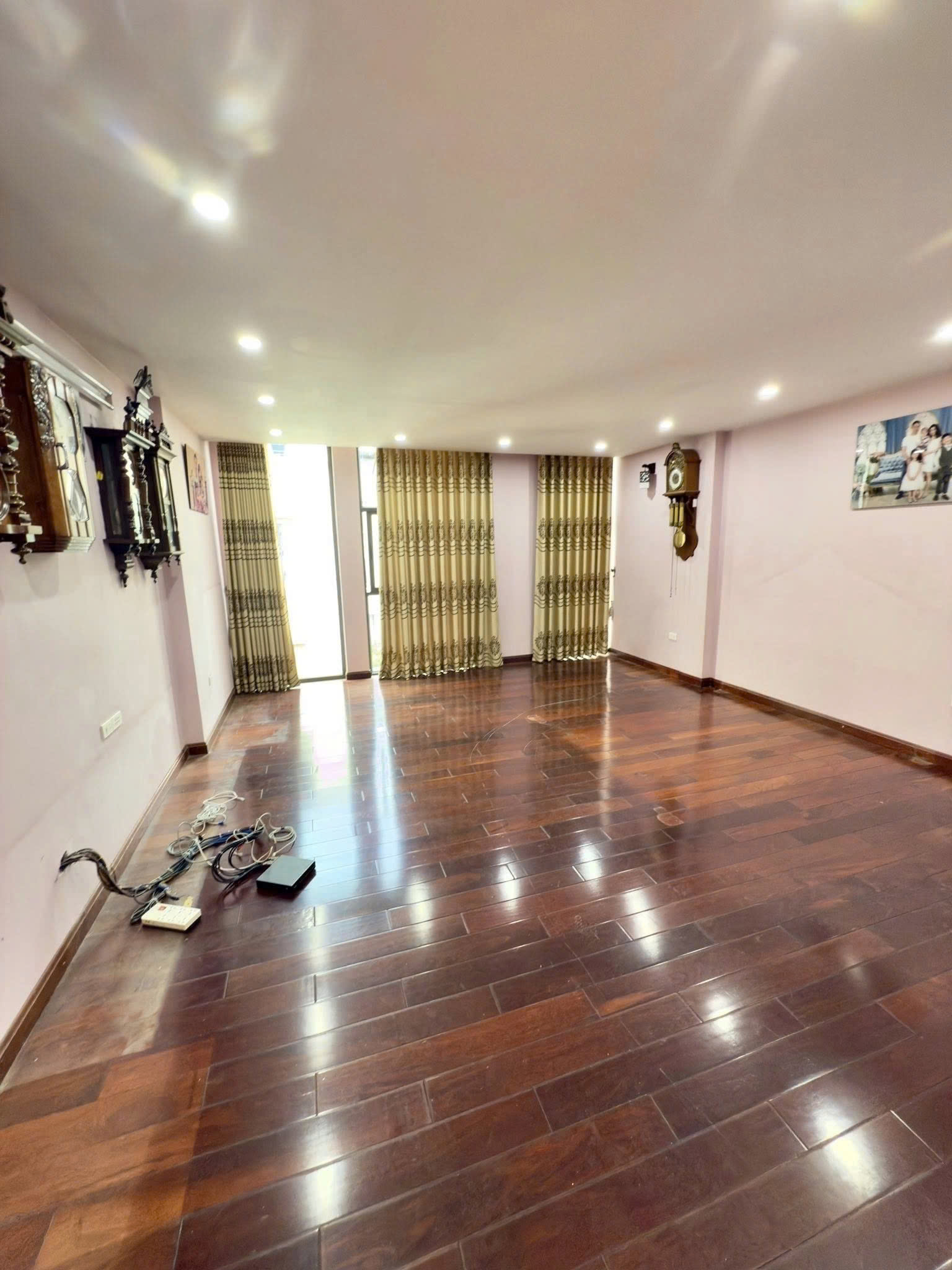 BÁN TOÀ MẶT PHỐ THỊNH QUANG, ĐỐNG ĐA - 93M² x 9T THANG MÁY - VỈA HÈ RỘNG - GIÁ 39 TỶ - Ảnh 3