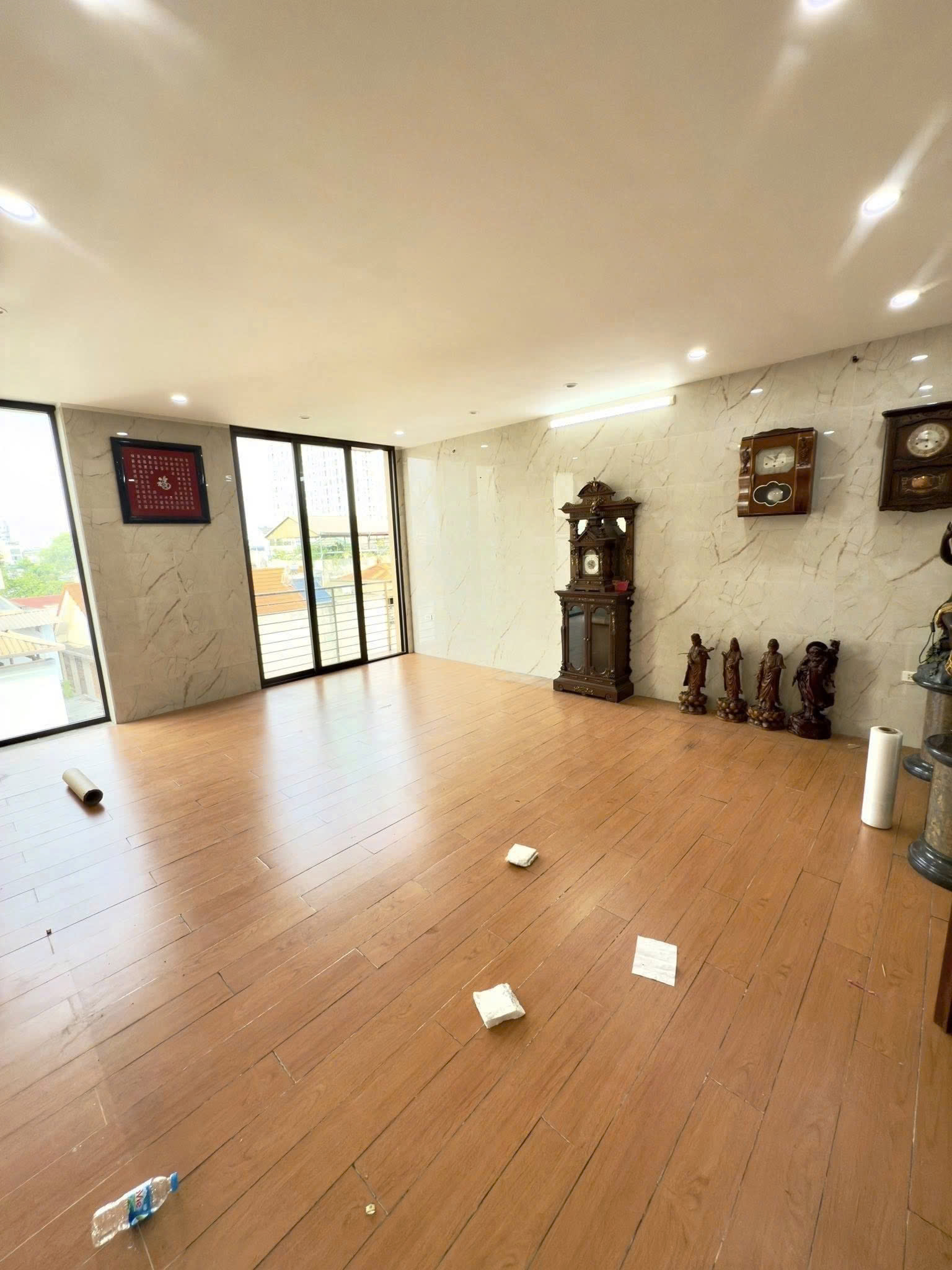 BÁN TOÀ MẶT PHỐ THỊNH QUANG, ĐỐNG ĐA - 93M² x 9T THANG MÁY - VỈA HÈ RỘNG - GIÁ 39 TỶ - Ảnh 2