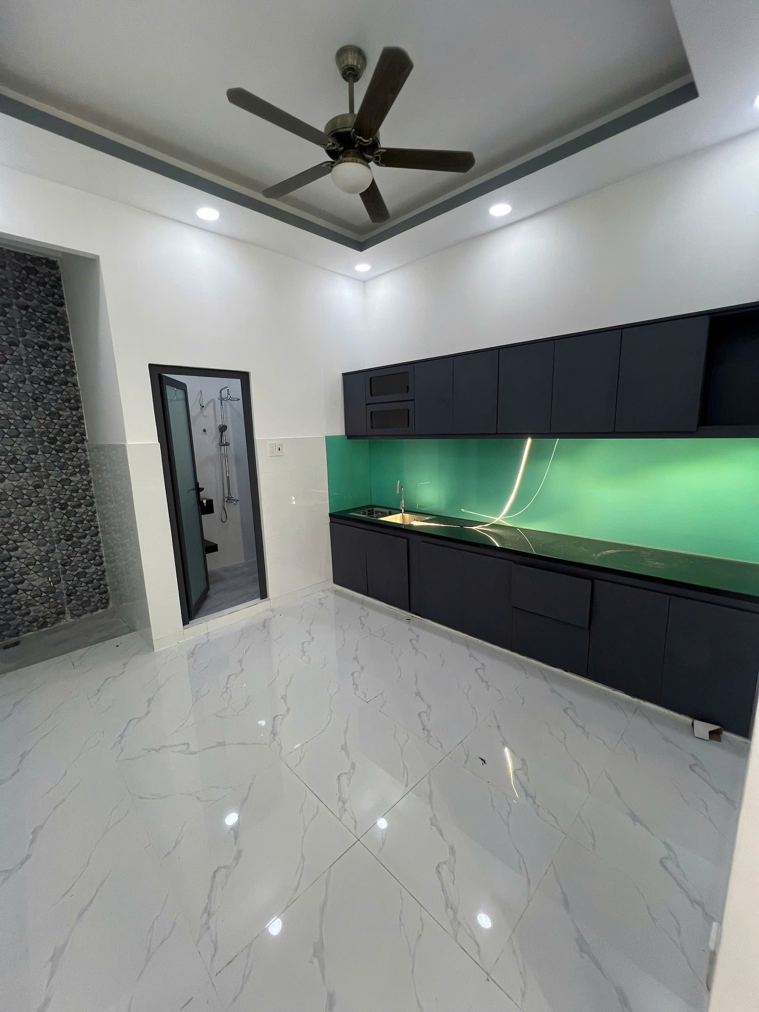 Bán nhà Hẻm Nguyễn Bửu, Quận 5 - gần Trần Hưng Đạo, 3,8x14m, 4 Tầng - 4 PN, 8,9 tỷ. - Ảnh 2