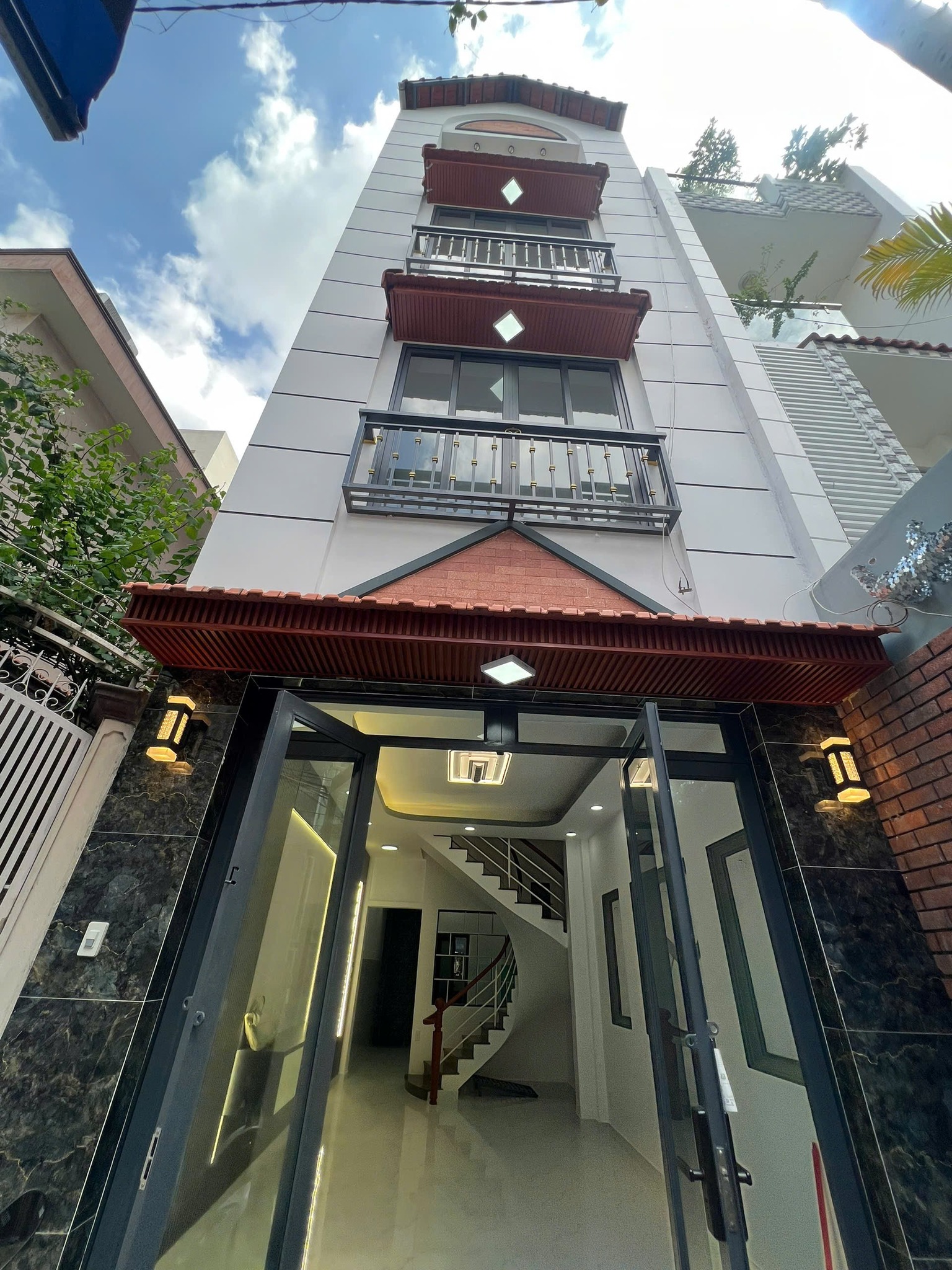 Bán nhà Hẻm Nguyễn Bửu, Quận 5 - gần Trần Hưng Đạo, 3,8x14m, 4 Tầng - 4 PN, 8,9 tỷ. - Ảnh chính