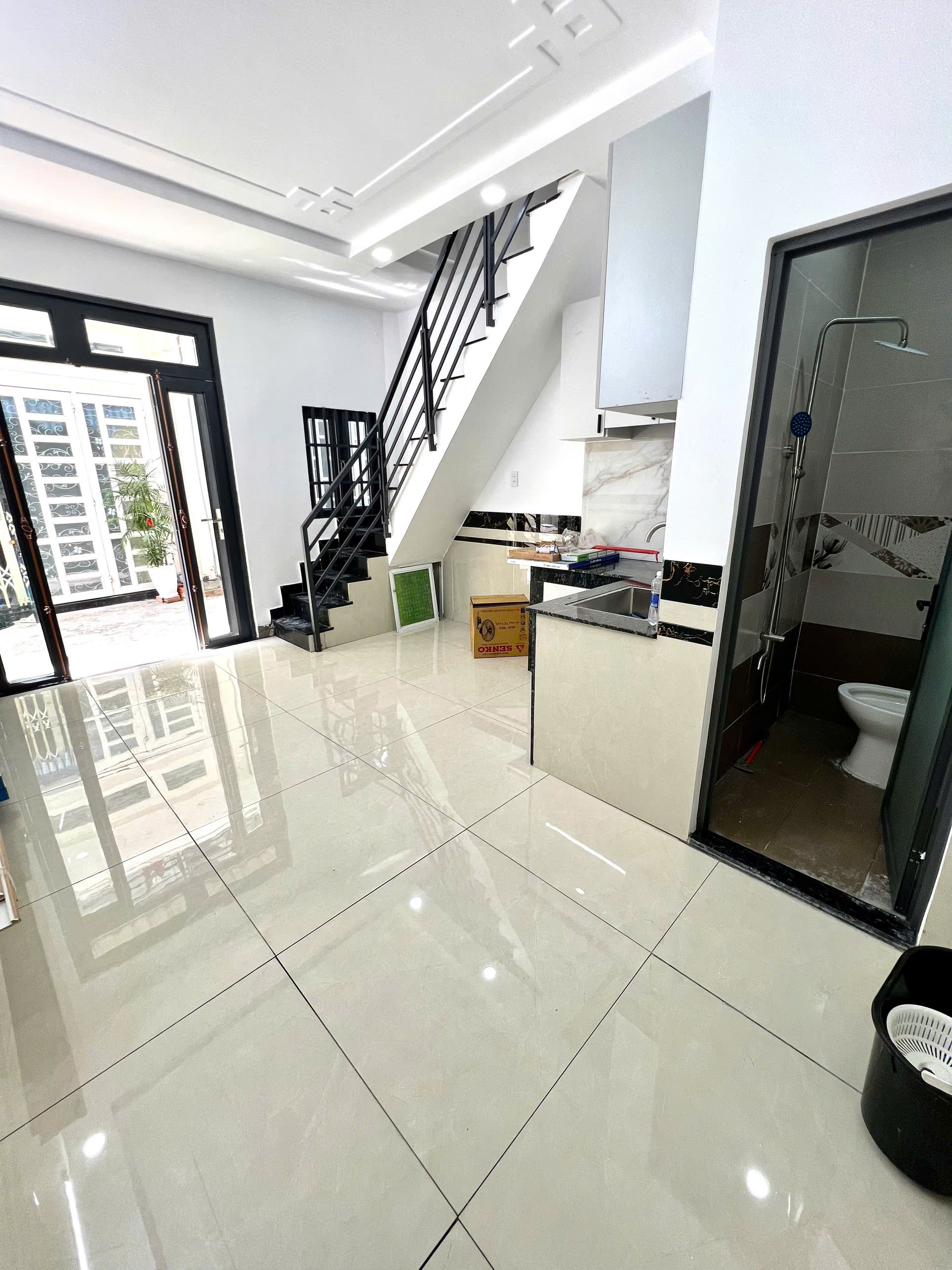 bán nhà đường trương thị hoa  quận 12 giá 2.3 tỷ tl 2pn , 2 wc hẻm xe hơi - Ảnh chính