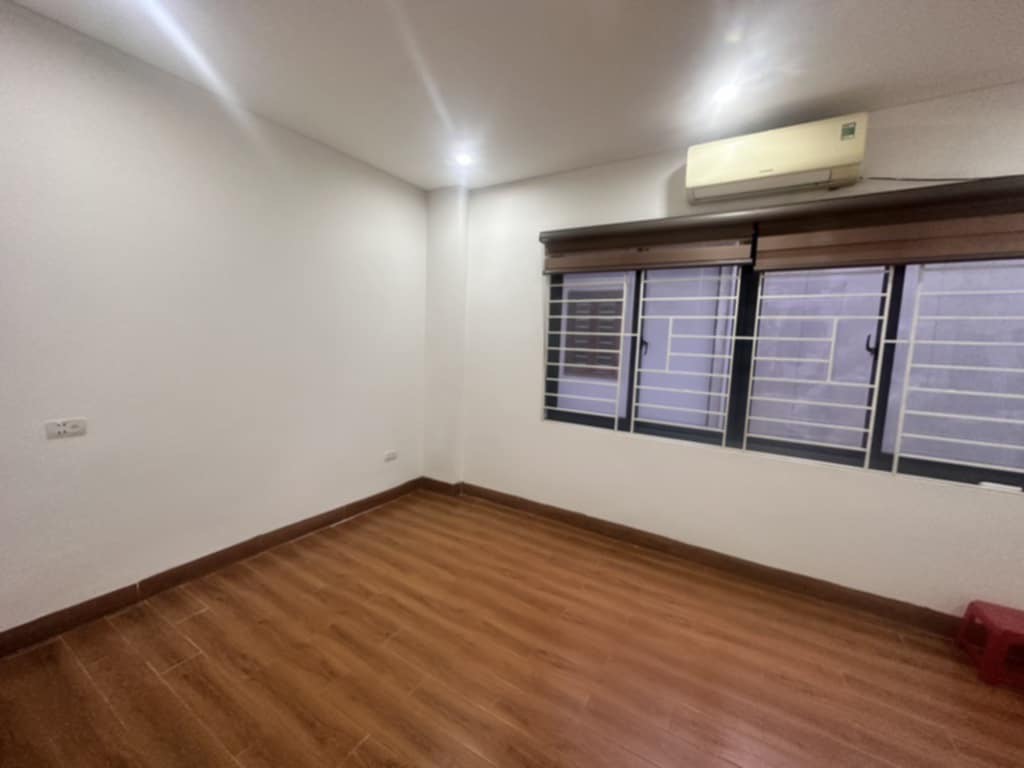 Bán nhà Bồ Đề, Long Biên 35m 5 tầng MT 5m 6,8 tỷ - Ảnh 1