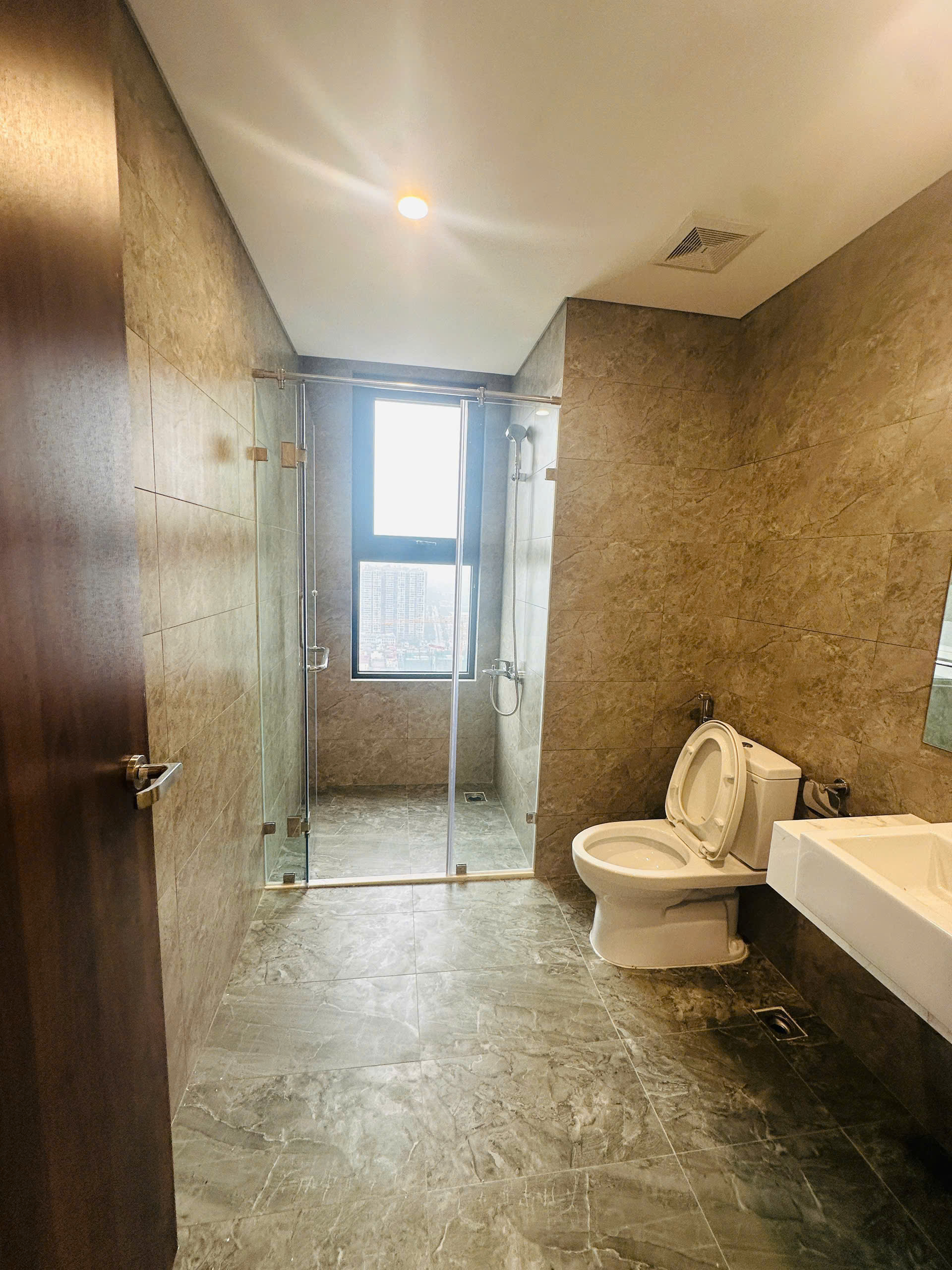 Chính chủ bán căn hộ 54m2 2 phòng ngủ, 2 vệ sinh tại tòa Zurich 2 vinhomes ocean park 1- Vị trí - Ảnh 1