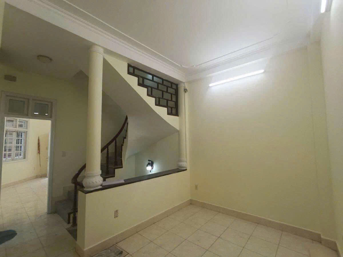 Cho thuê nhà ngõ ô tô - KD Hồng Mai - Bạch Mai - Hai Bà Trưng 50m x 4T, 4PN giá 12 triệu - Ảnh 2