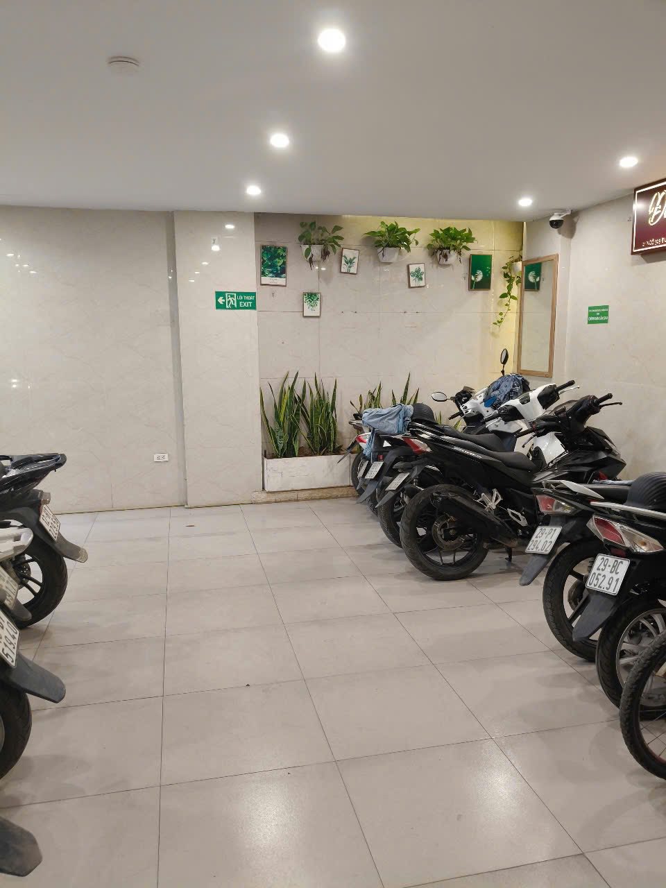 Bán Căn Hộ Dịch Vụ (Apartment) Phố Nguyễn Khang 75m/ 7T Thang máy, MT 6.5m 27 Tỷ - Ảnh chính
