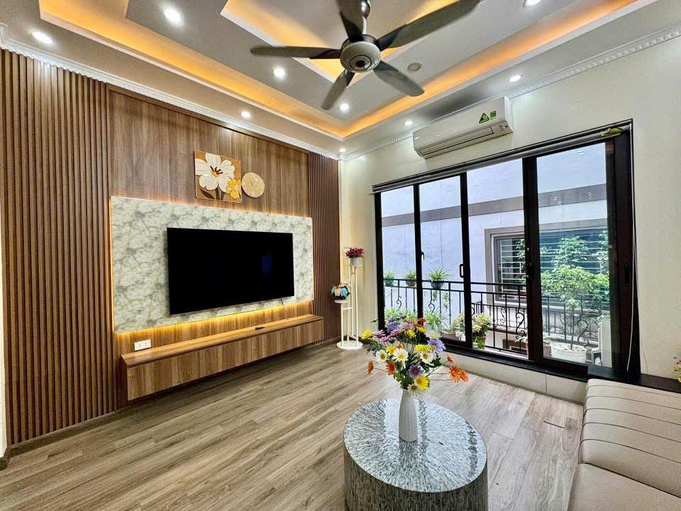 BÁN NHÀ MẶT PHỐ NGHĨA ĐÔ MẶT TIỀN 15M, VỈA HÈ ĐÁ BÓNG, Ô TÔ DỪNG TRÁNH ĐỖ, KINH DOANH 68M CHÀO 26 TỶ - Ảnh 1