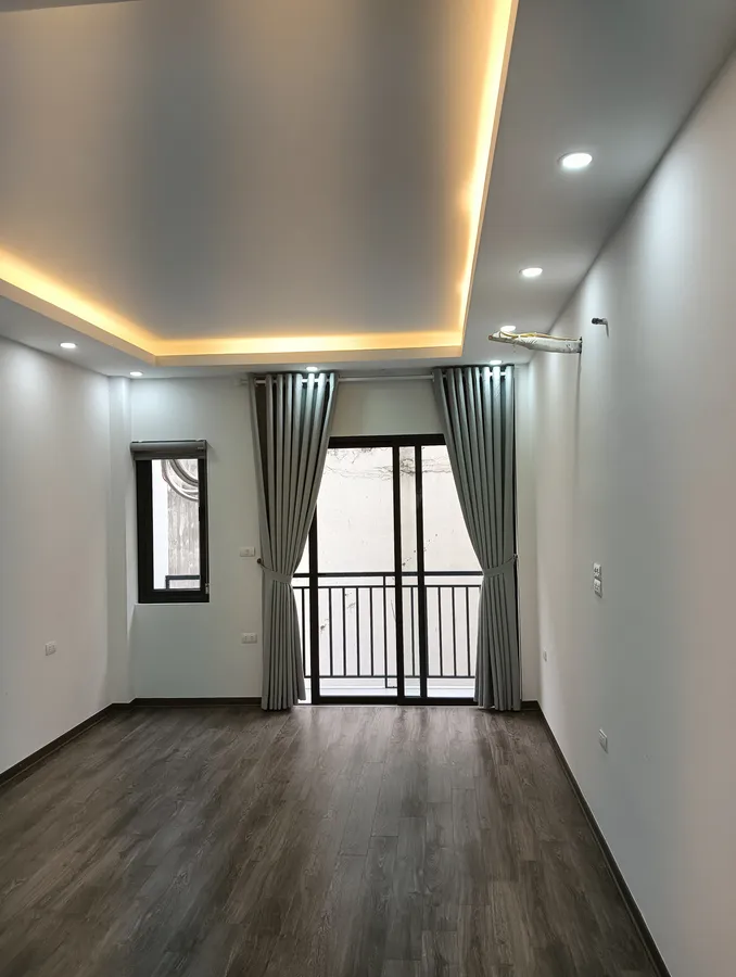 NHÀ ĐẸP NGOC THÔNG Ô TÔ Phố  Hoàng Như Tiếp 46m2 X 6 tầng,mặt tiền 3.6m, 10.2 tỷ Long Biên - Ảnh 1