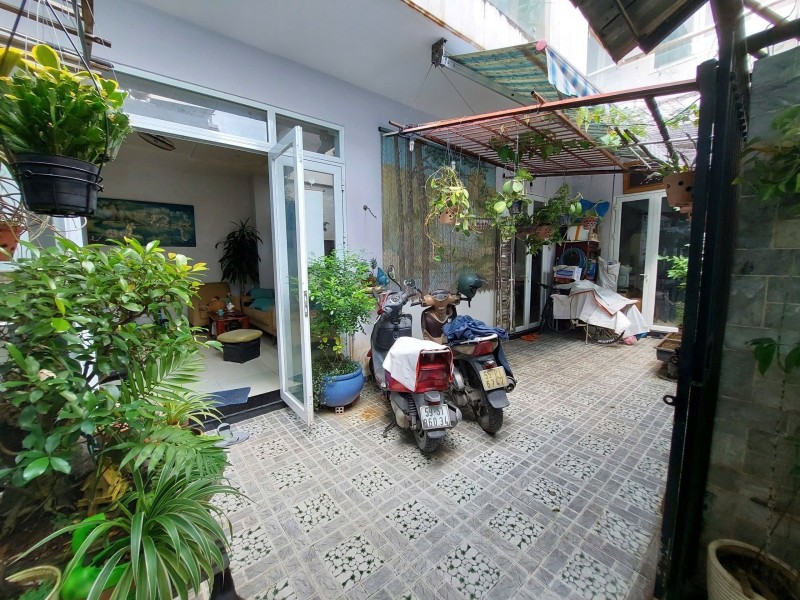 Bán nhà 2 tầng, DT 120m², 4PN, 4WC, Q.2, 6.8 tỷ, sổ hồng - Ảnh chính