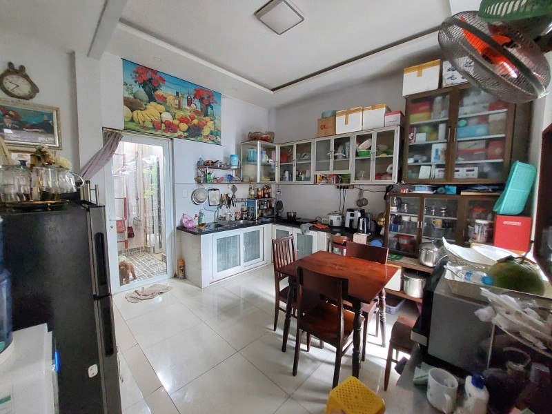 Bán nhà 2 tầng, DT 120m², 4PN, 4WC, Q.2, 6.8 tỷ, sổ hồng - Ảnh 1
