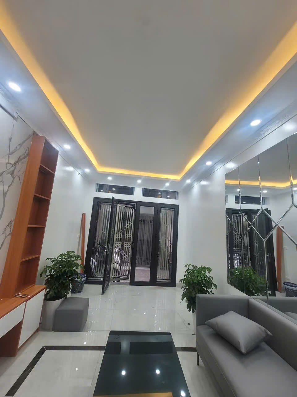 BÁN NHÀ TÔ HIỆU - HÀ ĐÔNG, 40M2 X 5 TẦNG THANG MÁY, 10.X TỶ - Ảnh 1
