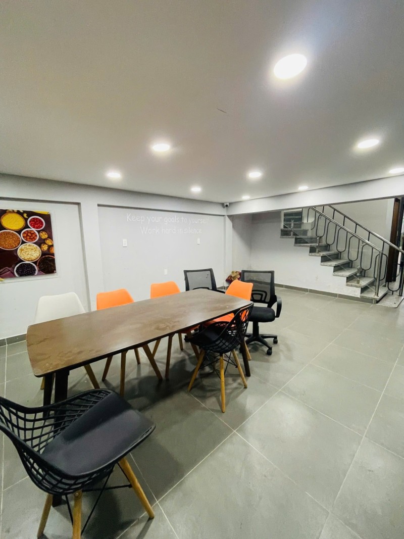 Bán nhà Mặt tiền Lý Phục Man, Quận 7 gần KCX Tân Thuận, 116m2(4.3x28) 3 tầng , chỉ 18.8 tỷ - Ảnh chính