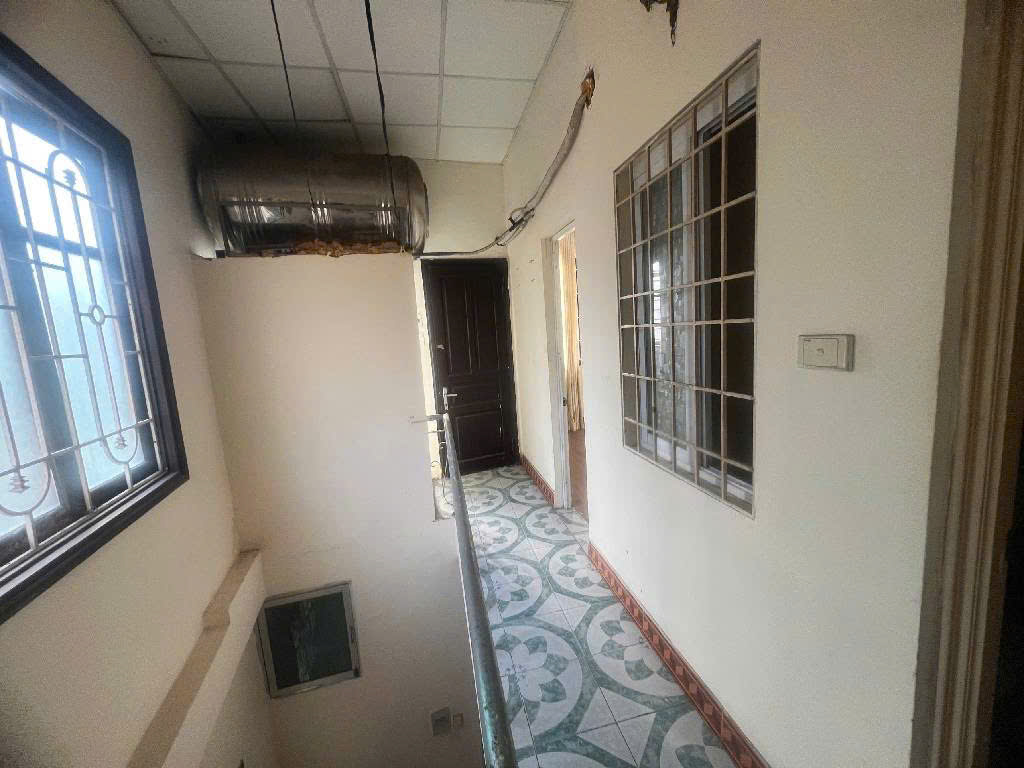 CHÍNH CHỦ NHỜ BÁN ĐƯỜNG CẦU GIẤY Ở NGAY NHÀ DT 38M GIÁ 7 TỶ - Ảnh 3