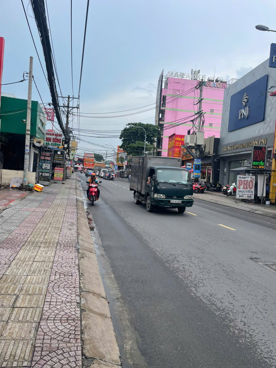 Bán nhà mặt tiền 3 lầu 4,2x27m giá 12,9 tỷ Đường Nguyễn Ảnh Thủ - Ảnh 1