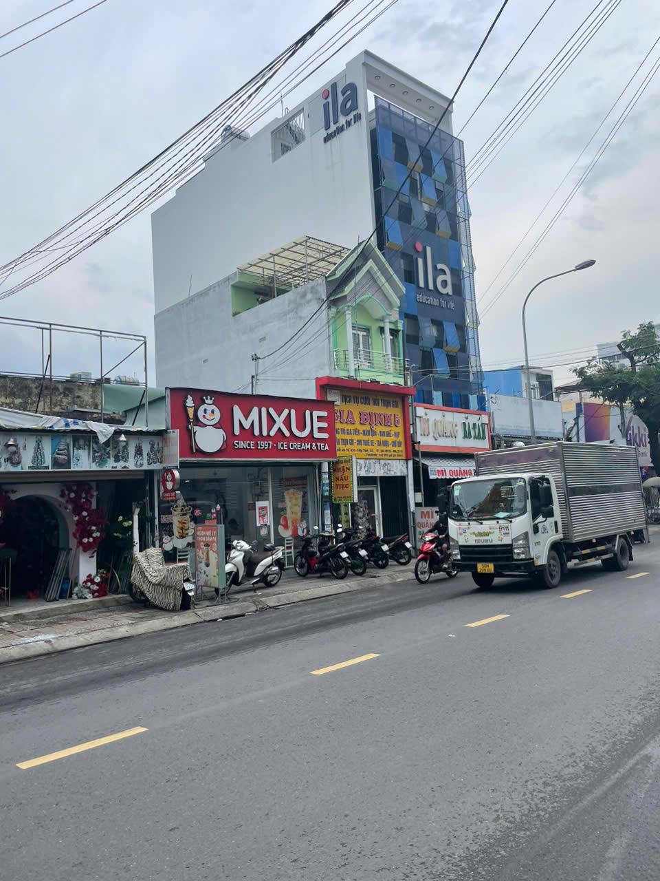 Bán nhà mặt tiền 3 lầu 4,2x27m giá 12,9 tỷ Đường Nguyễn Ảnh Thủ - Ảnh chính