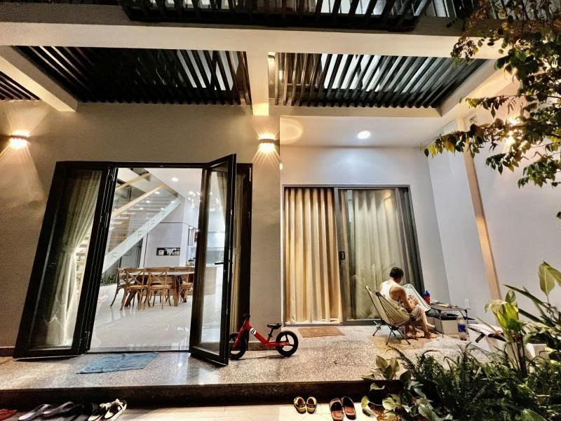 Bán nhà MT Nguyễn Hữu Tiến, ngayTây Thạnh - Lê Trọng Tấn, 4,3/8,3x27m, 4 Tầng,19,3 tỷ - Ảnh chính