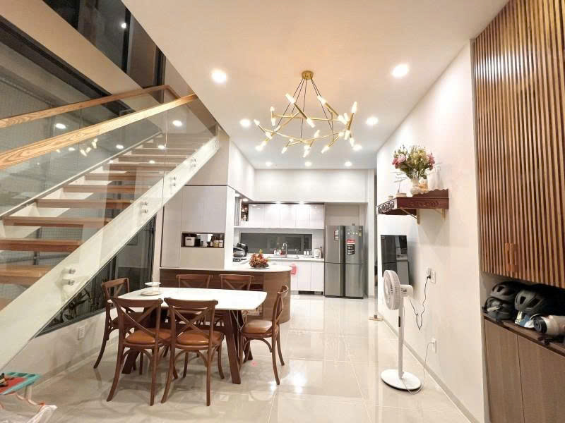 Bán nhà MT Nguyễn Hữu Tiến, ngayTây Thạnh - Lê Trọng Tấn, 4,3/8,3x27m, 4 Tầng,19,3 tỷ - Ảnh 2