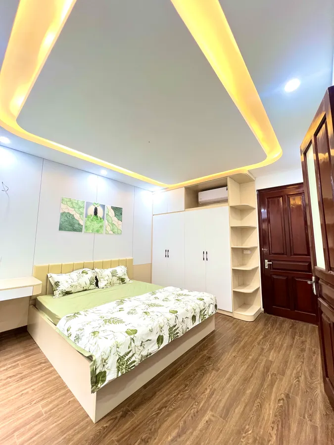 BA GÁC ĐỖ CỬA , NGÕ NÔNG RỘNG , 5 TẦNG FULL NỘI THẤT , 37M2 KHƯƠNG ĐÌNH THANH XUÂN . - Ảnh 1