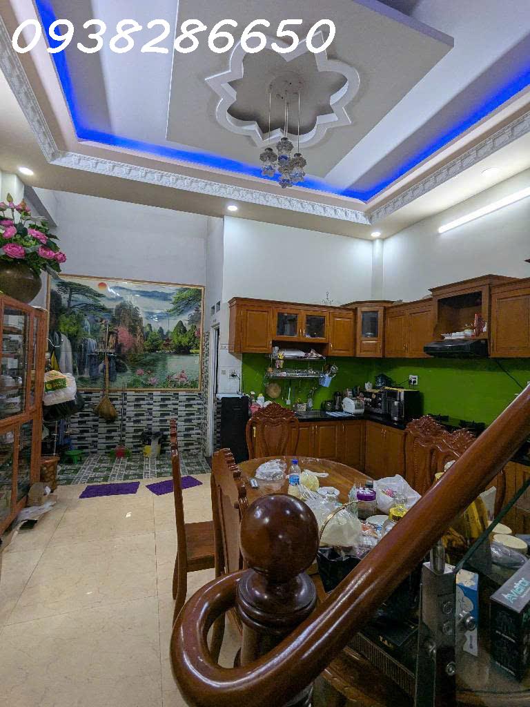 Nhà đẹp khu phân lô, hẻm nhựa 8m 1 sẹc sát mặt tiền* Ngang 5 x 17,5m gồm 1 trệt 2 tầng sân thượng - Ảnh 2