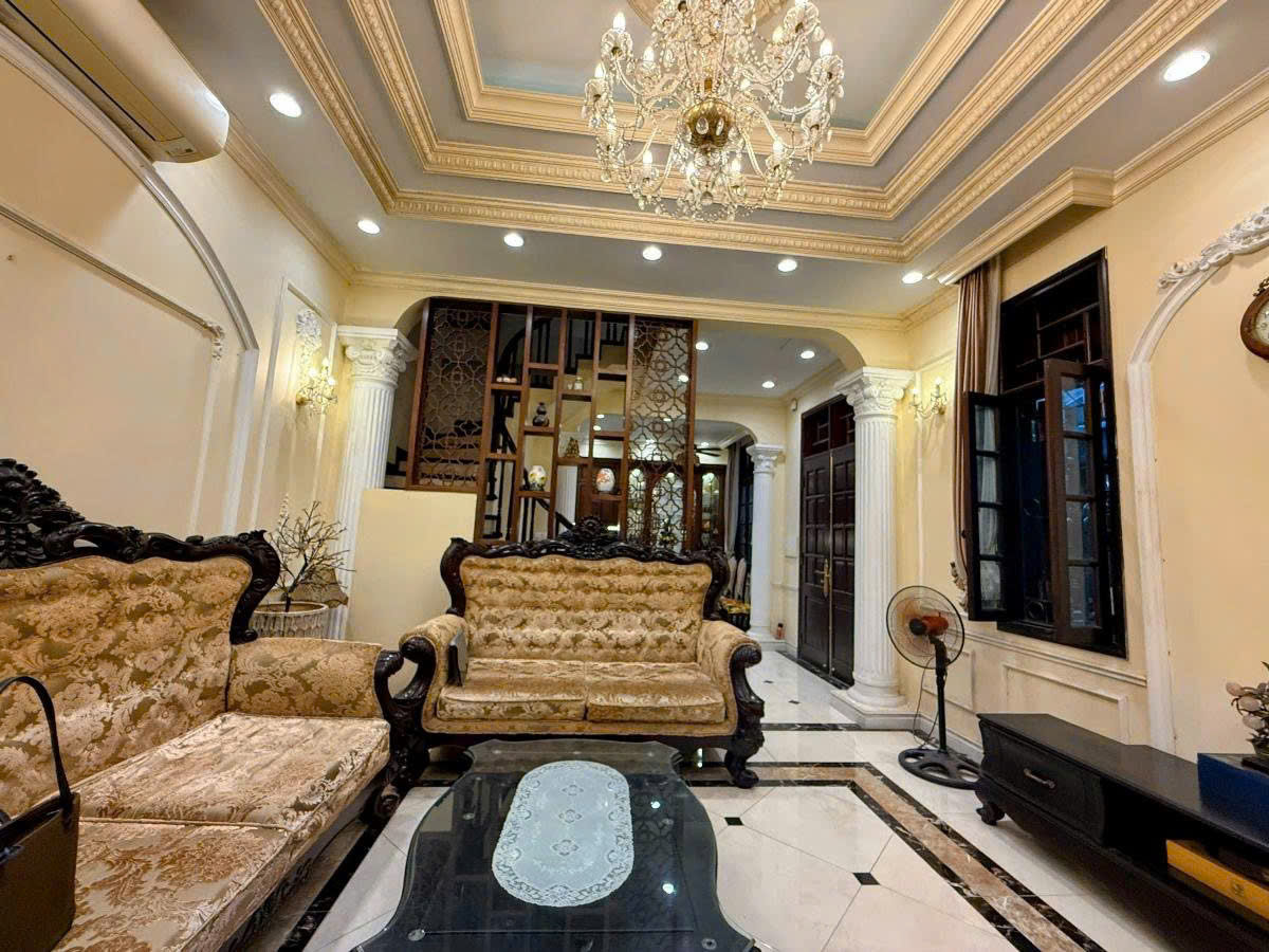 MẶT PHỐ QUAN NHÂN KINH DOANH - THANG MÁY Dt 84m2 5 tầng mặt tiền 5m Giá 32tỷ - Ảnh chính