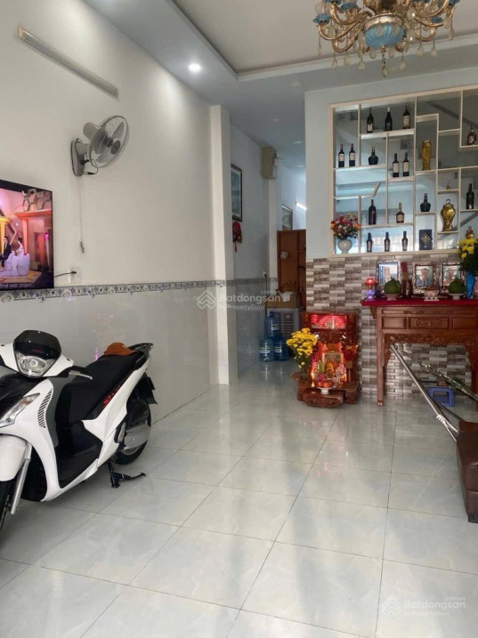 BÁN NHÀ MẶT TIỀN 4 TẦNG 5X20M- ĐƯỜNG RỘNG 12M- DÒNG TIỀN 16TR/THÁNG- GIÁP QUẬN 8- CHỈ 8.5 TỶ (TL) - Ảnh chính