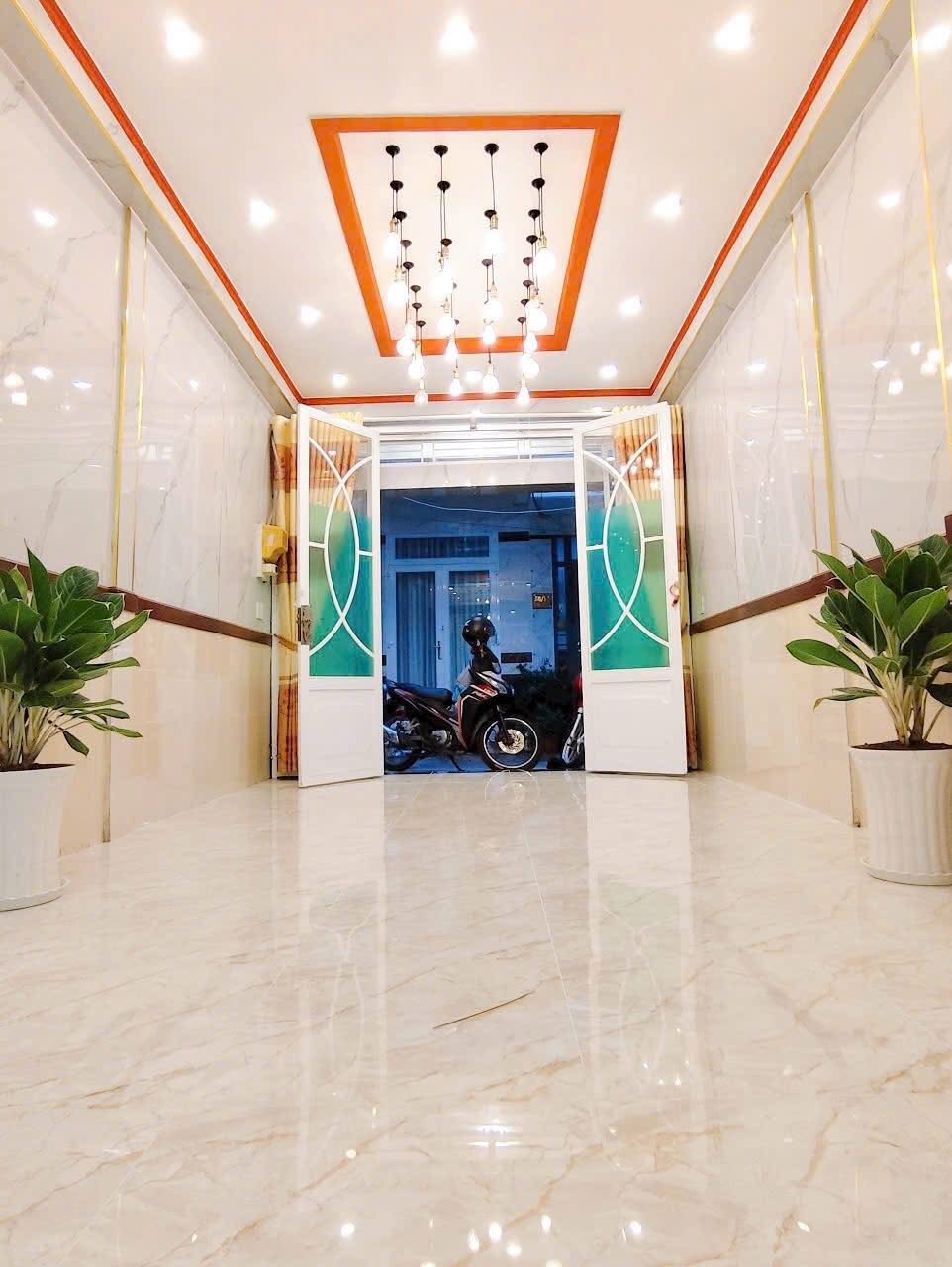 BÁN NHÀ 1T1L ĐẸP - NẰM NGAY ĐẦU HẺM. Hẻm 56 Trần Phú - Vị trí rất gần & đẹp - Ảnh 2