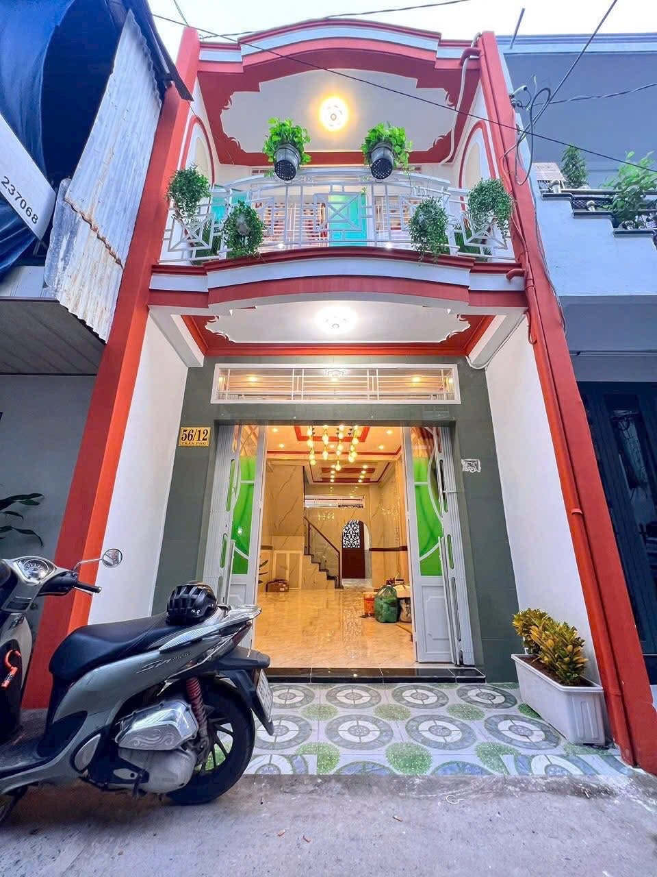 BÁN NHÀ 1T1L ĐẸP - NẰM NGAY ĐẦU HẺM. Hẻm 56 Trần Phú - Vị trí rất gần & đẹp - Ảnh chính
