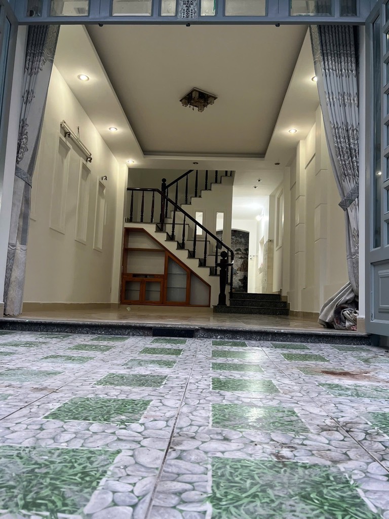 NHÀ ĐẸP Ở NGAY LÊ VĂN QUỚI – HẺM XE HƠI – GIÁP TÂN PHÚ – CHỈ 4 TỶ 98 - Ảnh chính