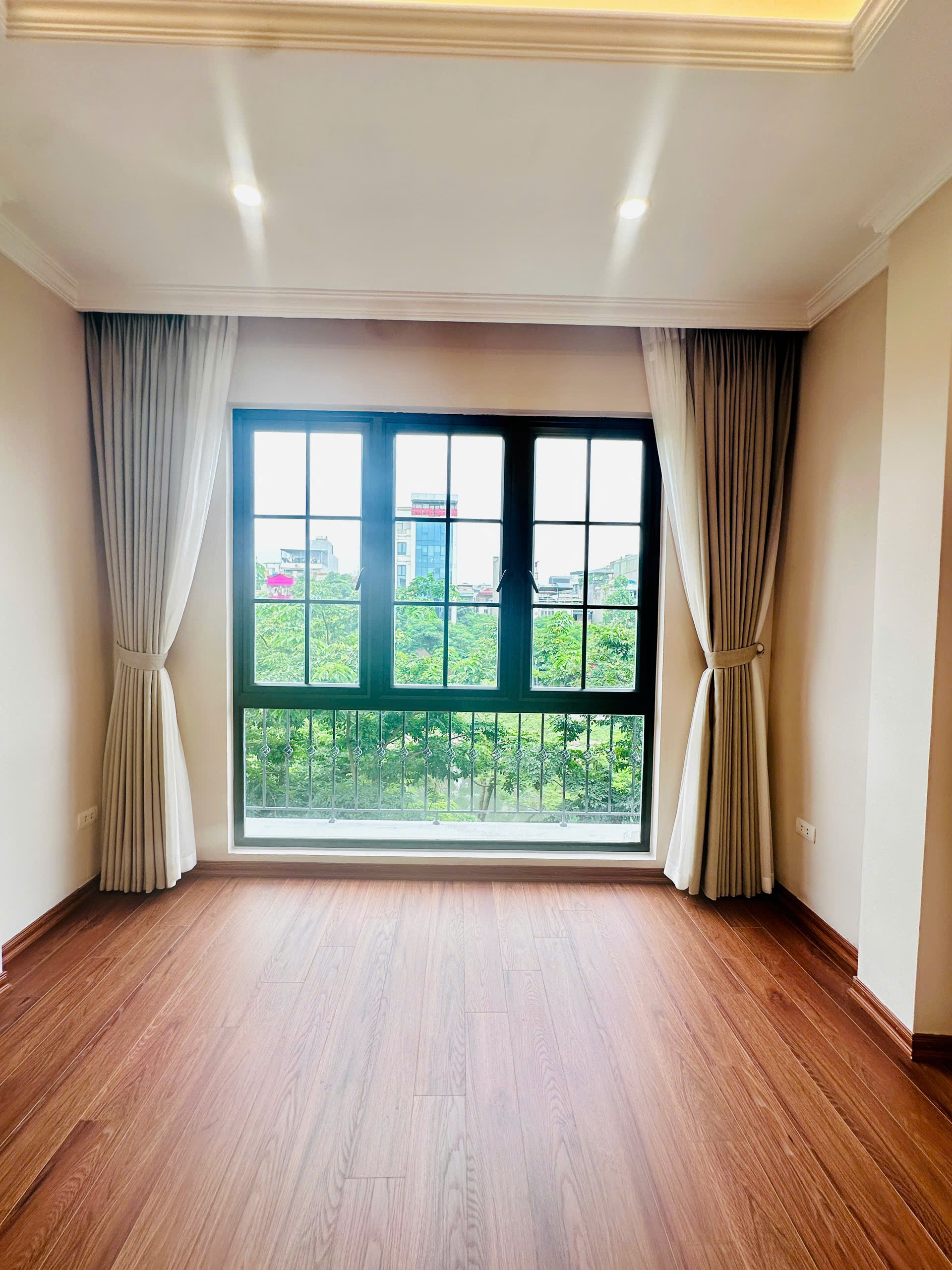 NHÀ ĐẸP 7 TẦNG THANG MÁY MẶT PHỐ KHƯƠNG ĐÌNH Ô TÔ KINH DOANH - VỈA HÈ Ô TÔ TRÁNH - 24.X TỶ - Ảnh 3