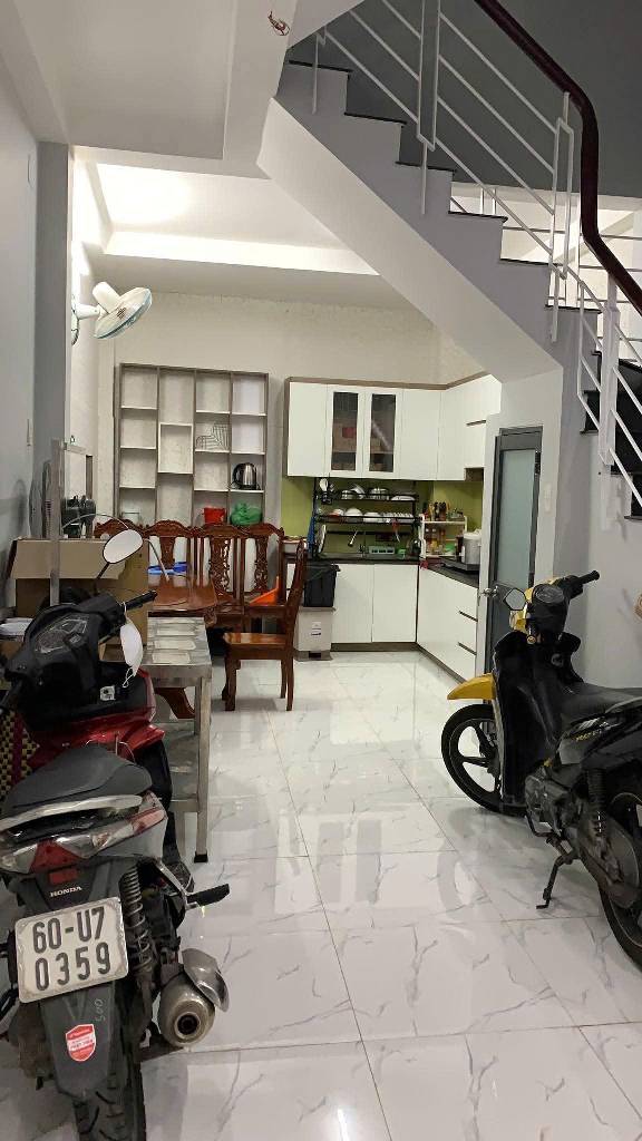 Bán nhà riêng PHÚ NHUẬN - 489 Huỳnh Văn Bánh, 40m2, 4 lầu đúc, 4pn, ở quá sướng. - Ảnh 2