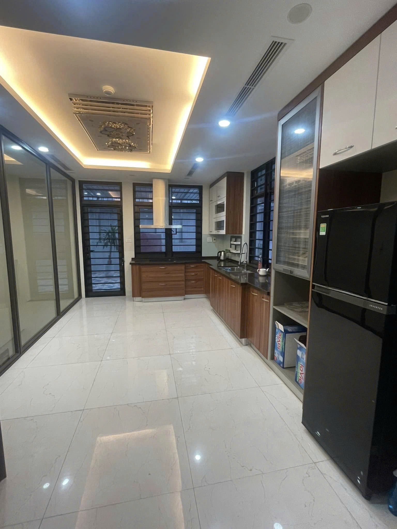 BÁN NHÀ LÔ GÓC MẶT PHỐ XUÂN LA, TÂY HỒ - 113M² x 6T THANG MÁY - GẦN HỒ TÂY - GIÁ 55.8 TỶ - Ảnh 3