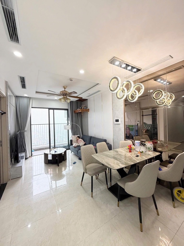 Bán CC Dương Văn Bé 115m2, 3N2VS, view sông hồng, nội thất đẹp. Giá 7,74 tỷ - Ảnh chính