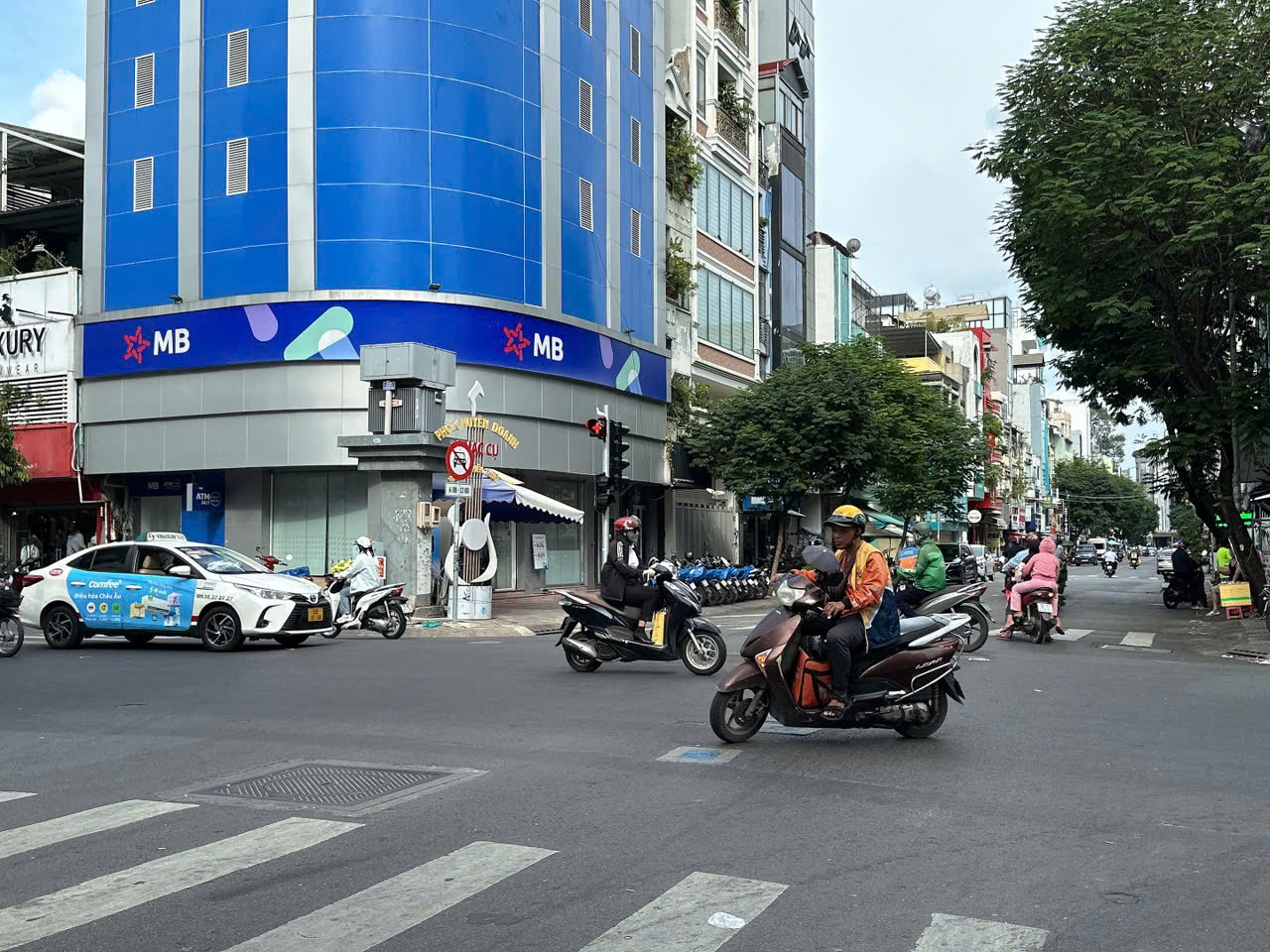 Bán nhà hẻm 10m Cao Thắng Q3 ngay chợ Bàn Cờ ngang 6.5m 7 lầu 163m2 16PN TN 100tr 55 tỷ - Ảnh 2