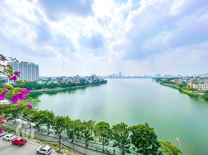 BÁN TÒA NHÀ MẶT PHỐ NGHI TÀM - VIEW HỒ TÂY - 126M² - MT 8M - DÒNG TIỀN 130TR/TH - GIÁ 74 TỶ - Ảnh chính