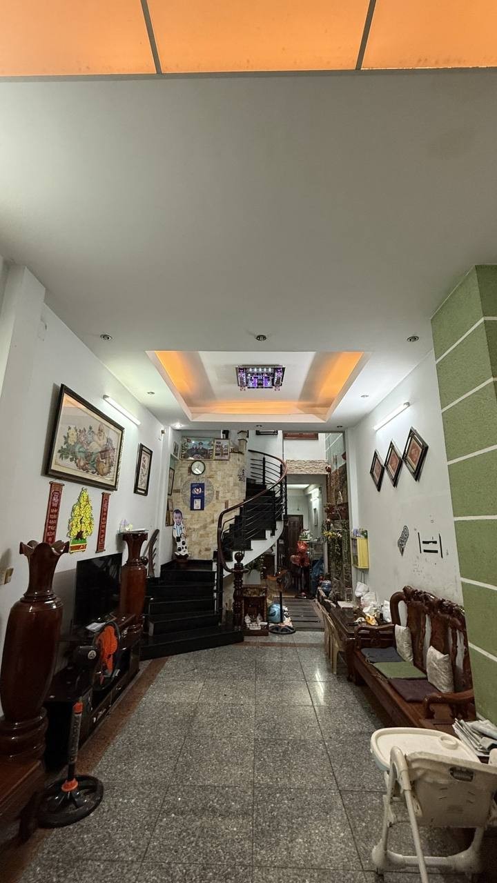 Bán nhà mặt phố 95m² – MTKD Võ Công Tồn, Tân Phú – 7PN - 12,8 tỷ - Ảnh 1