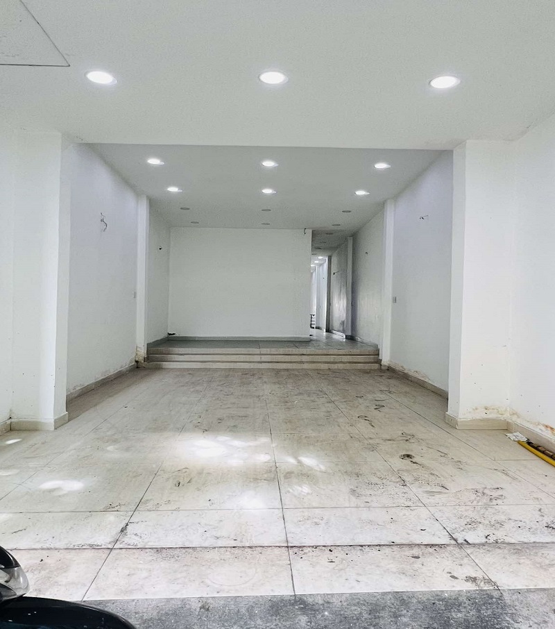 Chỉ 235 triêu/m2 có ngay nhà 2 mặt tiền KD Cộng Hoà, P13, Tân Bình, 166m2, 2 tầng - Ảnh 1