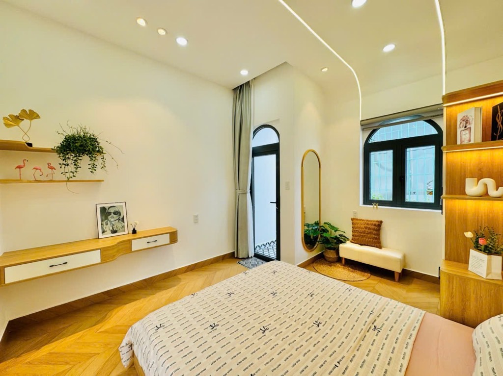 Nhà góc 2 mặt hẻm gần Hàng Xanh, Bình Thạnh, sổ 35m2, 2 tầng đúc, 3PN, chỉ hơn 4 tỷ thương lượng - Ảnh 4