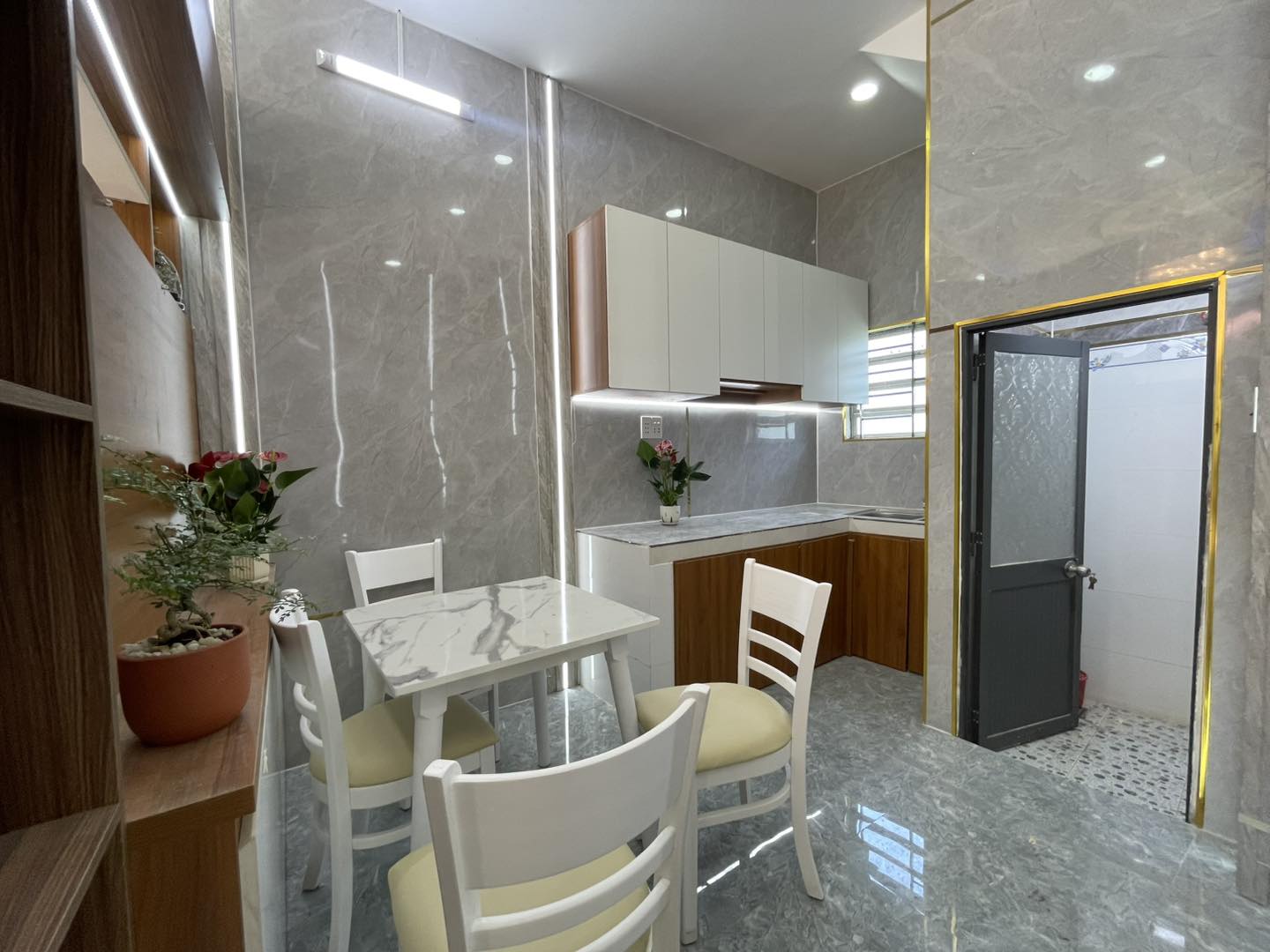 Hoàn cảnh nên tôi cần bán gấp căn nhà như hình ở đường hương lộ 11 - Ảnh chính